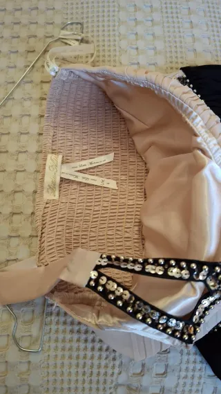 Elegante vestido fiesta beige y negro T.36