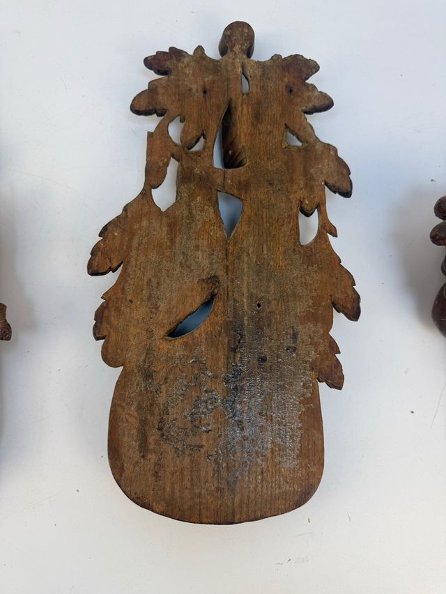 Tallas madera escena de caza y bodegón de fruta