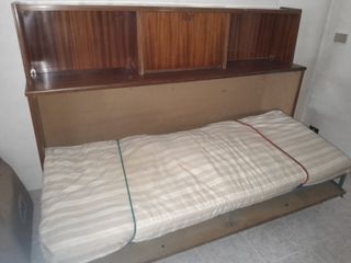 Mobile a scomparsa vintage in legno