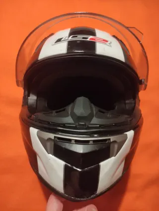 Casco LS2 Negro y Blanco