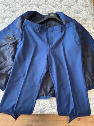 Traje BOSS Lana Virgen Elástica Azul
