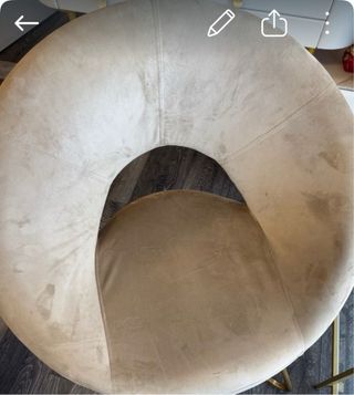 Poltrona moderna beige e oro