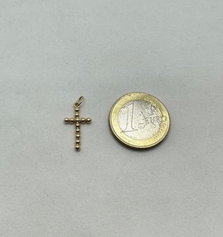 Colgante Cruz Bolas de oro de 18k, 0.56 g.