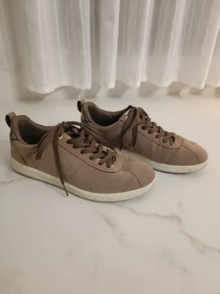 Zapatillas deportivas marrones