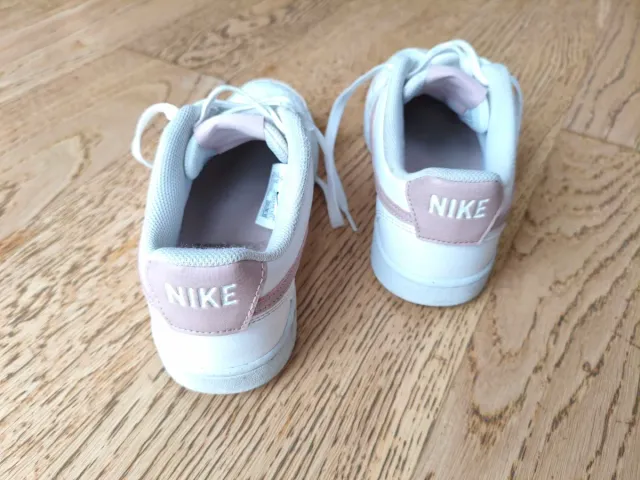 Zapatillas Nike Court Vision Low Blancas Rosas