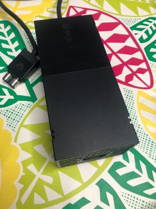 Xbox One Negra mas regalo del mando