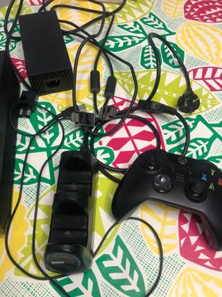 Xbox One Negra mas regalo del mando