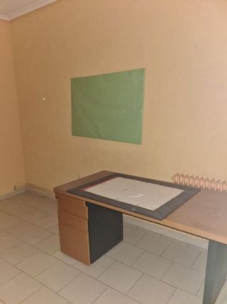 Local comercial en alquiler en Residencia en Logroño