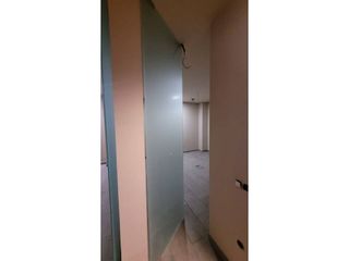 Local comercial en alquiler en Universidad - Los Lirios en Logroño