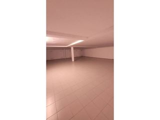 Local comercial en alquiler en Universidad - Los Lirios en Logroño