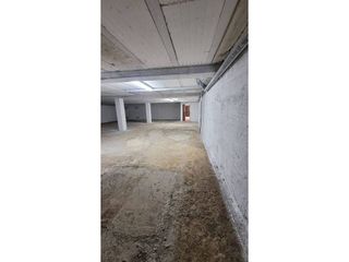 Local comercial en alquiler en Universidad - Los Lirios en Logroño