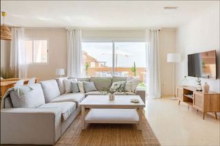 Piso en alquiler en Elviria en Marbella