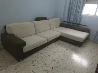 Sofá Cheslong beige y marrón