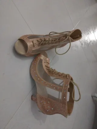 Zapatos de baile beige/dorado talla 41