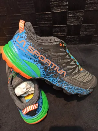 La Sportiva Akasha 2 ll Carbon/Flame