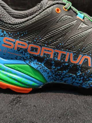 La Sportiva Akasha 2 ll Carbon/Flame