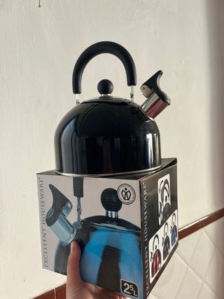 Tetera Hervidor de agua negro para todos fuegos