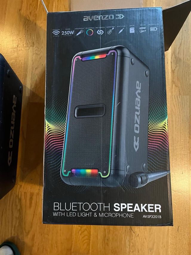 Altoparlante Bluetooth Avenzo con Microfono e Luci