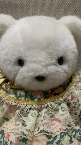 Orsacchiotto vintage con vestito floreale