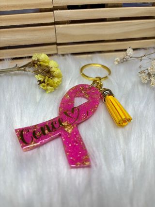 Llavero Lazo Cáncer Rosa Dorado