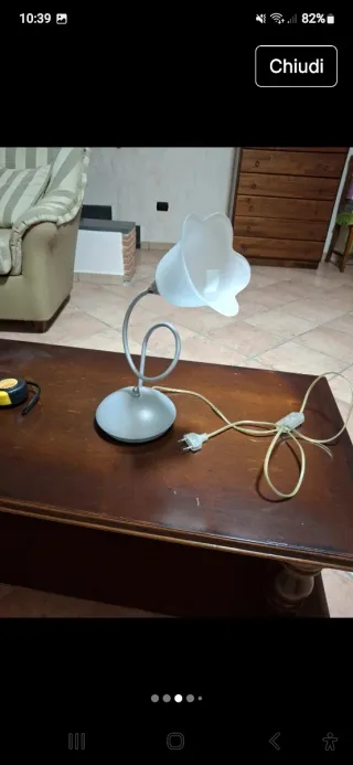 Lampada da tavolo design moderno