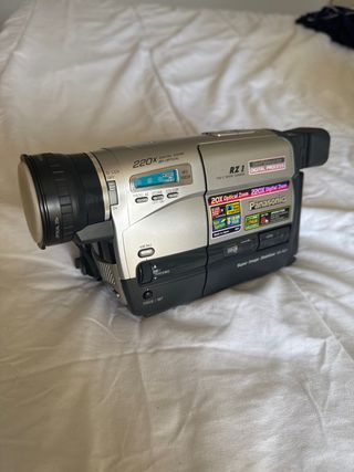 Videocámara Panasonic RZ1 VHS-C Digital