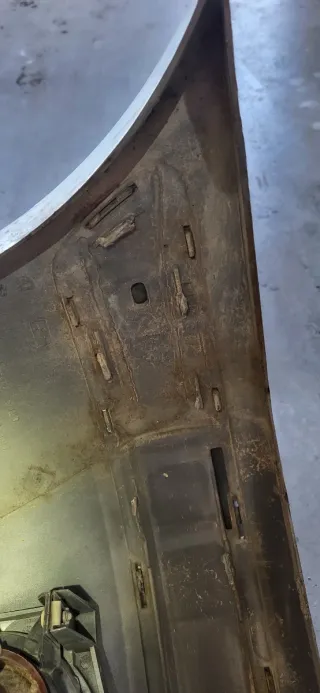 Paragolpes Peugeot 106