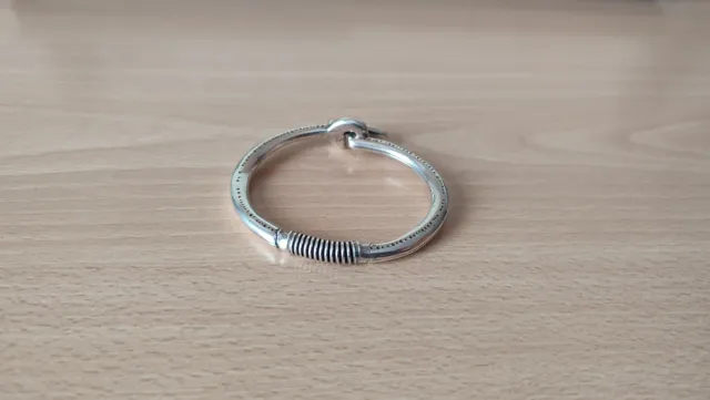 Pulsera de material Zamak