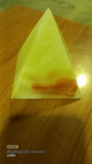 Pisapapeles de piedra