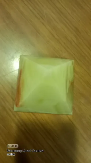 Pisapapeles de piedra