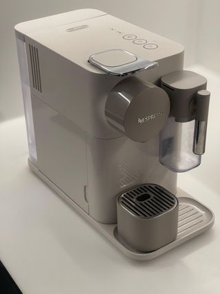 Cafetera Nespresso Cápsulas Blanca