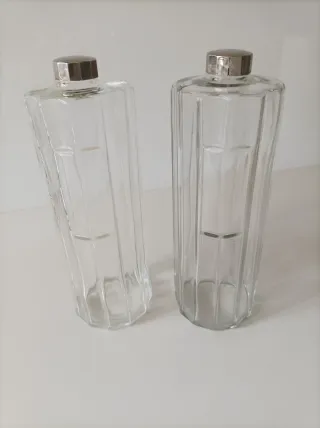 2 contenitori vintage in vetro con coperchio