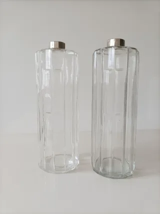 2 contenitori vintage in vetro con coperchio