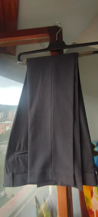 Traje negro chico MANGO