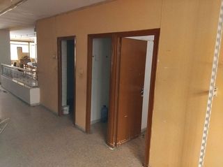 Local comercial en alquiler en Centro en Almería