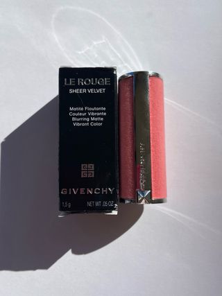 Labial GIVENCHY nuevo
