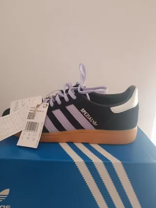 Adidas Spezial Zapatillas Negras y Moradas