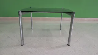 Tavolo basso per centro