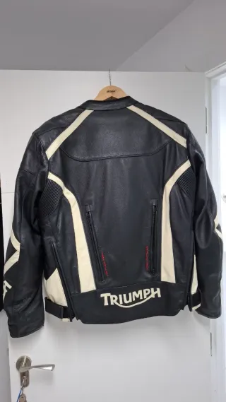 Chaqueta Moto Triumph Negra y Blanca