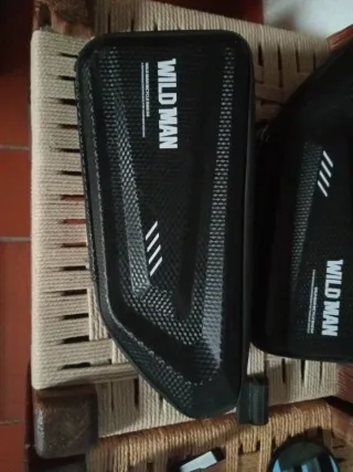 Accesorios moto: 2 maletines y 2 juegos espejos