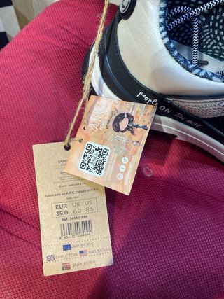 Zapatillas Anekke Mujer Negras y Blancas