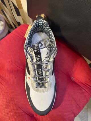 Zapatillas Anekke Mujer Negras y Blancas