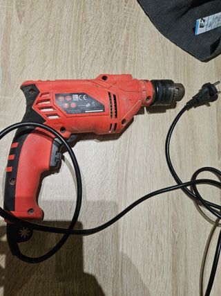 2 Taladros Eléctrico por 20 eur.. Tools 500W