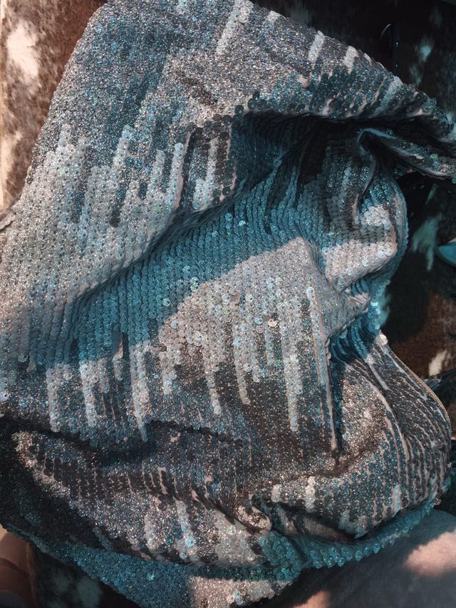 Bolso de lentejuelas gris/ plateado