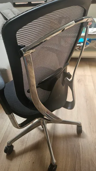 Silla Nuova Contessa Teknion ergonómica