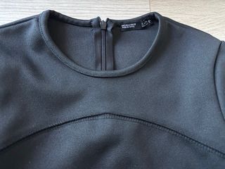 Camiseta negra manga larga crop top