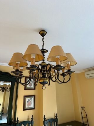 Lámpara de techo metal dorada y negra