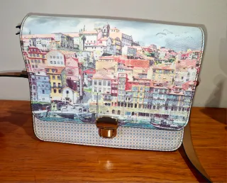 Bolso con estampado de puerto