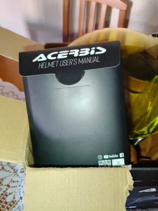 Casco de moto vintage verde