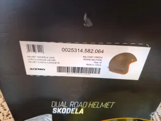 Casco de moto vintage verde